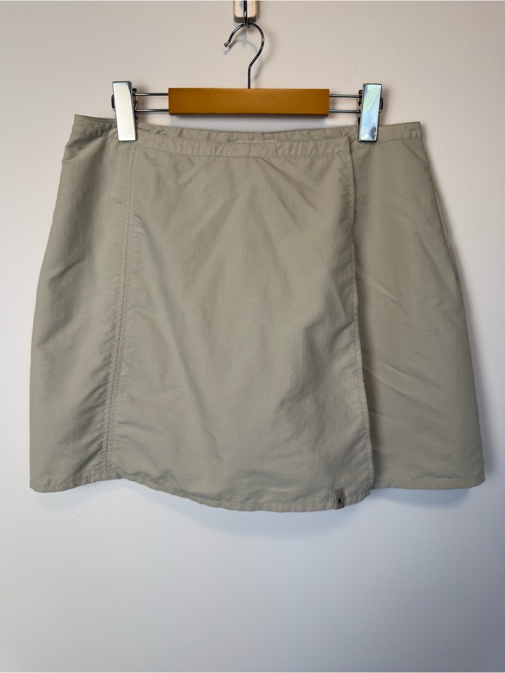 362. Royal Robbins Women’s Khaki Travel Hiking Skort Size 10